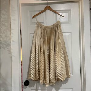 🌹Vintage Gold Satin Pleated Skirt🌹
